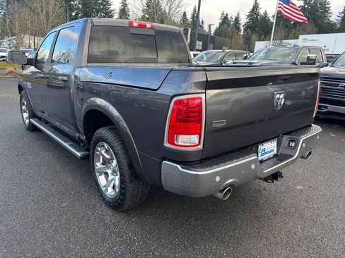 Used 2017 RAM 1500 Laramie w/ Convenience Group image 7