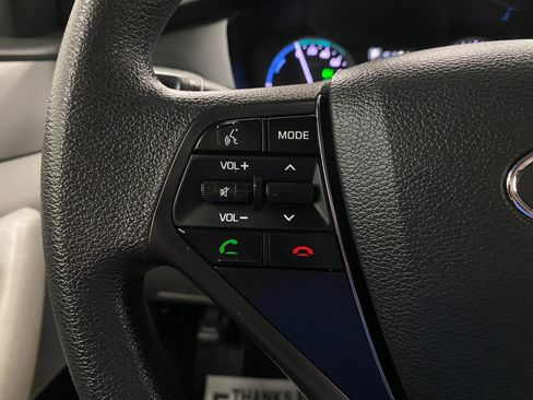 Used 2016 Hyundai Sonata SE FWD image 15