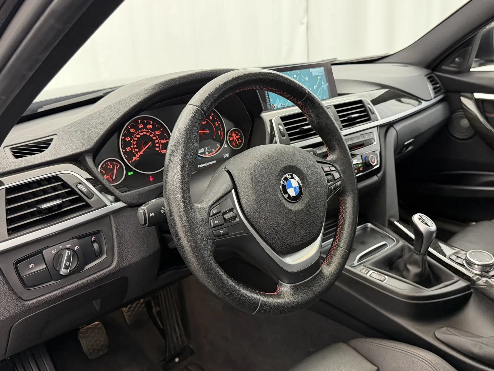 Used 2016 BMW 340i Sedan RWD image 5