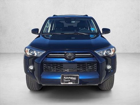 Used 2022 Toyota 4Runner SR5 Premium w/ Moonroof Package image 2