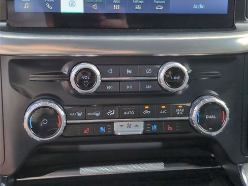 Used 2023 Ford F150 Lariat w/ Trailer Tow Package AWD/4WD image 24