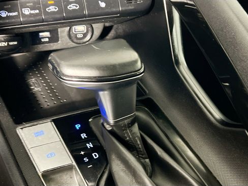 Used 2023 Hyundai Elantra SEL w/ Convenience Package FWD image 24