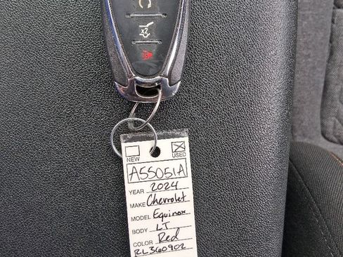 Used 2024 Chevrolet Equinox LT FWD image 22