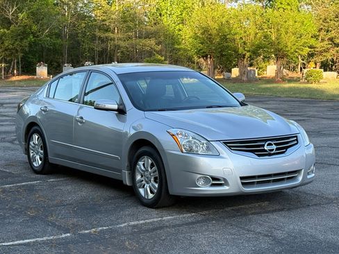 Used 2011 Nissan Altima 2.5 SL w/ 2.5SL Pkg image 3
