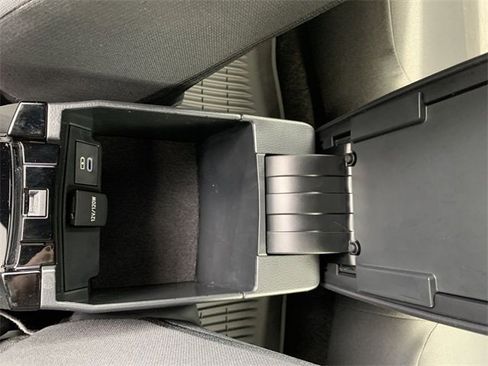 Certified 2024 Toyota Corolla SE image 26