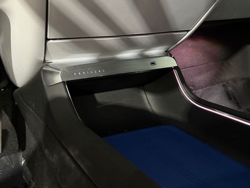 Certified 2024 Cadillac Lyriq Luxury RWD image 36