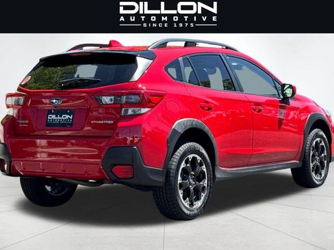 Used 2022 Subaru Crosstrek 2.0i Premium w/ Moonroof Package AWD/4WD image 4
