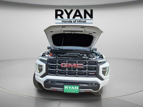 Used 2024 GMC Canyon AT4 w/ Technology Package AWD/4WD image 13