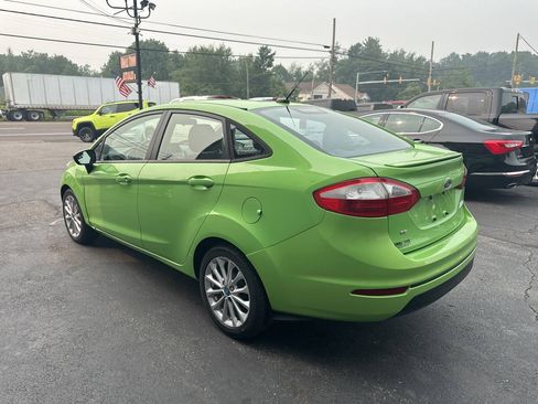 Used 2014 Ford Fiesta SE w/ Equipment Group 201A FWD image 6