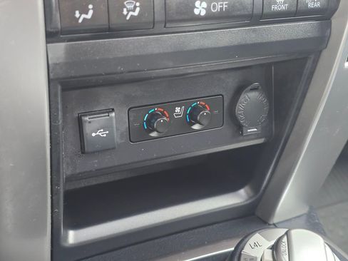 Used 2023 Toyota 4Runner Limited image 23