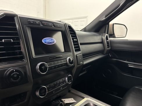 Used 2020 Ford Expedition XLT w/ FX4 Off-Road Package image 35