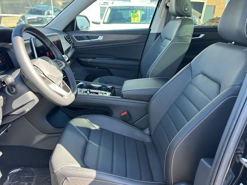 New 2026 Volkswagen Atlas SEL image 17