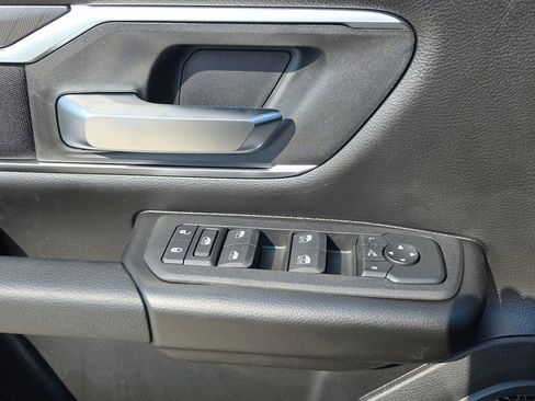 New 2026 RAM 1500 4x4 Crew Cab image 23