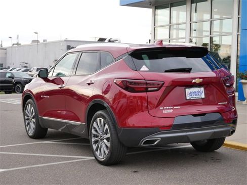 Certified 2024 Chevrolet Blazer Premier w/ Driver Confidence II Package image 5