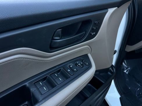 Used 2020 Honda Odyssey EX-L image 11