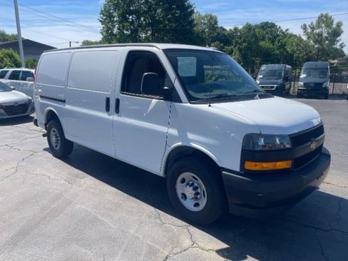 Used 2020 Chevrolet Express 2500 w/ Safety Package RWD image 4