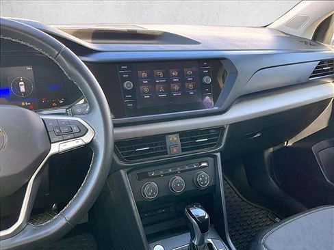 Used 2022 Volkswagen Taos SE image 8