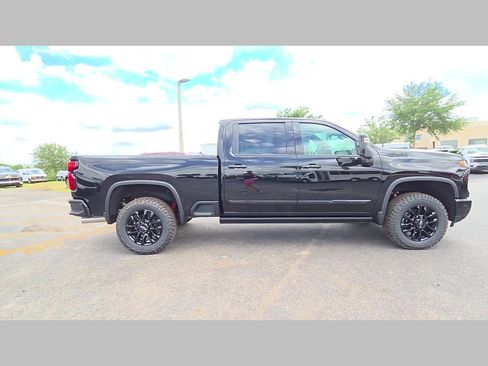 New 2026 Chevrolet Silverado 2500 High Country w/ Midnight Edition AWD/4WD image 18