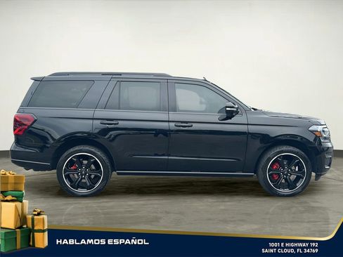 Used 2022 Ford Expedition Limited image 8