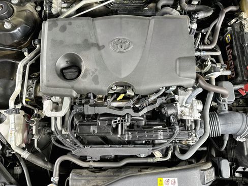 Used 2023 Toyota Camry SE FWD image 31