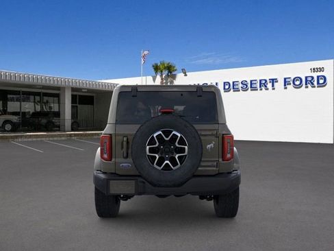 New 2025 Ford Bronco Outer Banks image 5