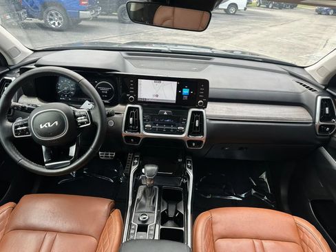 Used 2022 Kia Sorento SX Prestige w/ Rust Color Package AWD/4WD image 28