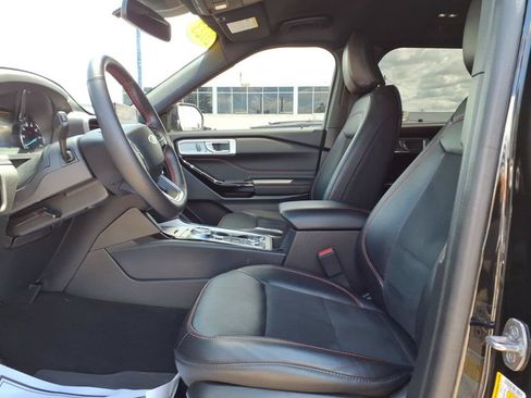 Certified 2023 Ford Explorer ST-Line AWD/4WD image 15