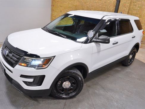 Used 2018 Ford Explorer 4WD Police Interceptor image 2