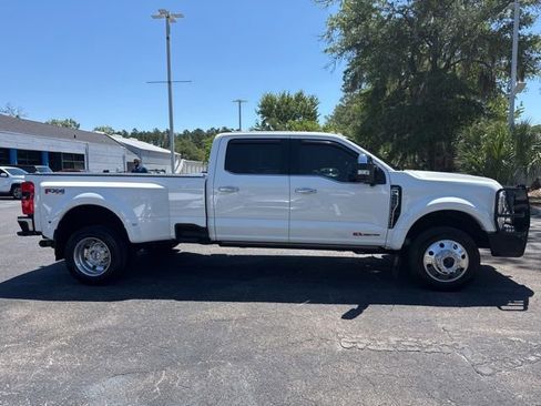 Certified 2023 Ford F450 Lariat AWD/4WD image 3
