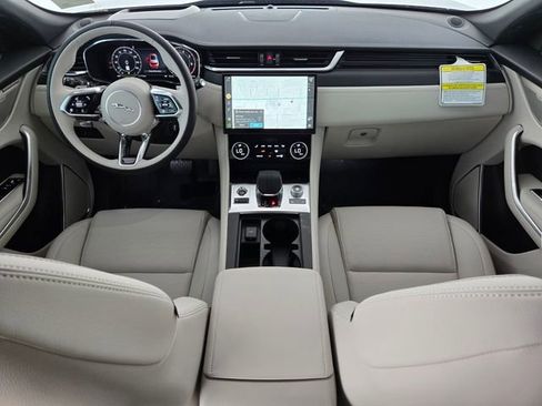 New 2026 Jaguar F-PACE R-Dynamic S image 4