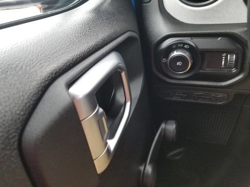 Certified 2024 Jeep Wrangler Sport image 26