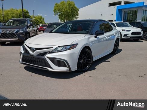 Used 2022 Toyota Camry XSE image 1