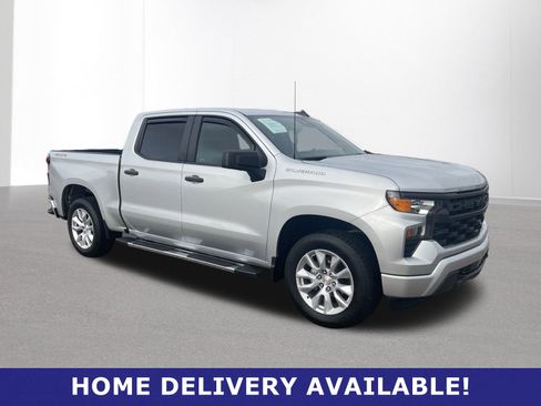 Used 2022 Chevrolet Silverado 1500 Custom image 1