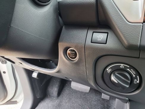 New 2025 Nissan Frontier SV AWD/4WD image 24