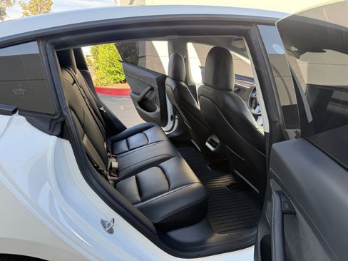 Used 2022 Tesla Model 3 Standard Range Plus RWD image 14