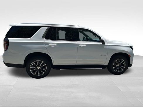 Used 2023 Chevrolet Tahoe LT w/ Luxury Package AWD/4WD image 7