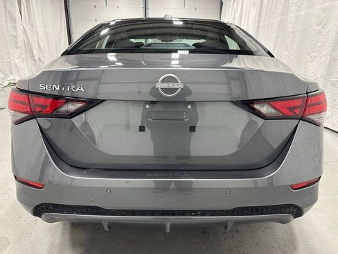 Used 2025 Nissan Sentra SV image 6