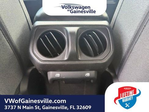 Used 2024 Jeep Wrangler Unlimited w/ Convenience Group AWD/4WD image 12