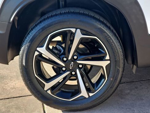 Used 2023 Chevrolet TrailBlazer RS w/ Convenience Package image 36