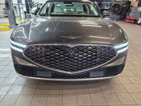 Used 2023 Genesis G90 3.5T image 2