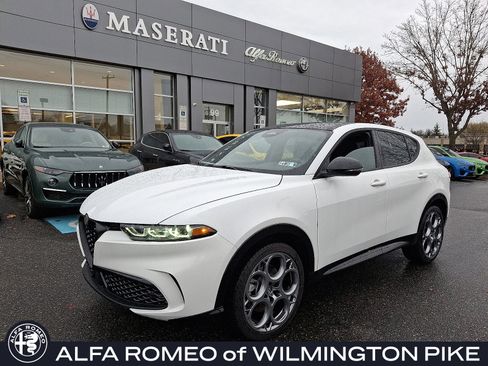New 2025 Alfa Romeo Tonale image 1