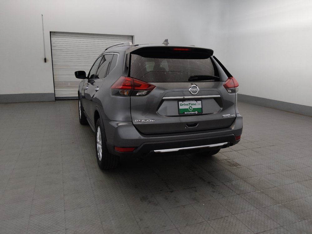 Used 2019 Nissan Rogue S w/ Special Edition Package AWD/4WD image 6