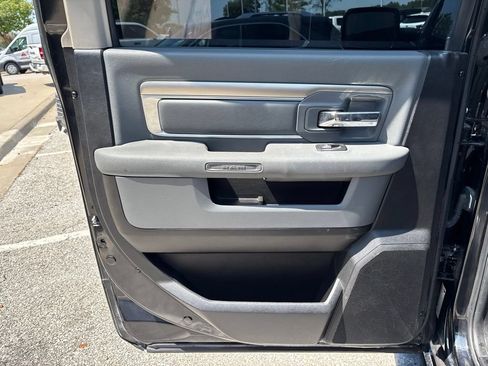 Used 2016 RAM 1500 Big Horn RWD image 14