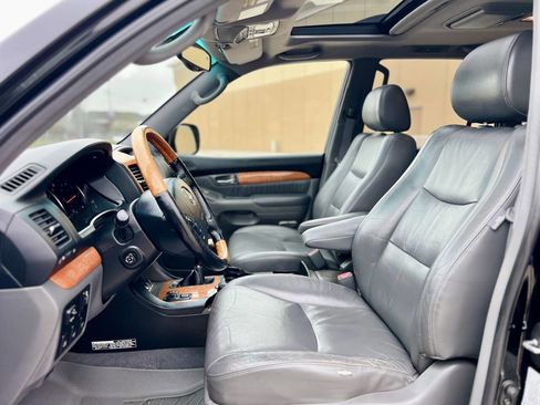 Used 2005 Lexus GX 470 image 11