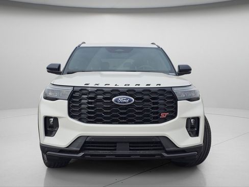 New 2026 Ford Explorer ST w/ Sun And Sound Package image 3
