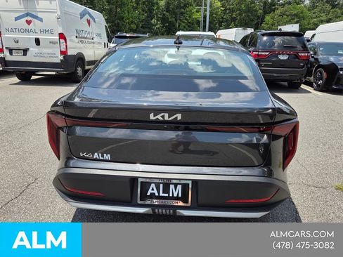 Used 2025 Kia K4 FWD image 11