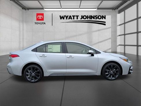 New 2026 Toyota Corolla SE AWD/4WD image 6