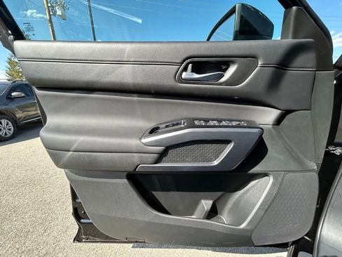 New 2026 Nissan Pathfinder SL AWD/4WD image 28