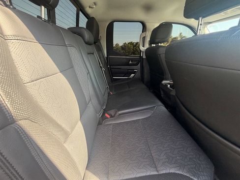 Used 2022 Toyota Tundra SR5 w/ SR5 Premium Package AWD/4WD image 10