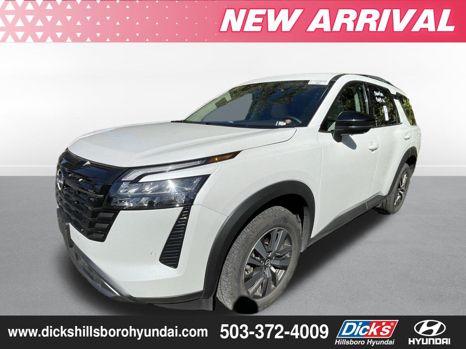 Used 2026 Nissan Pathfinder SL AWD/4WD image 1